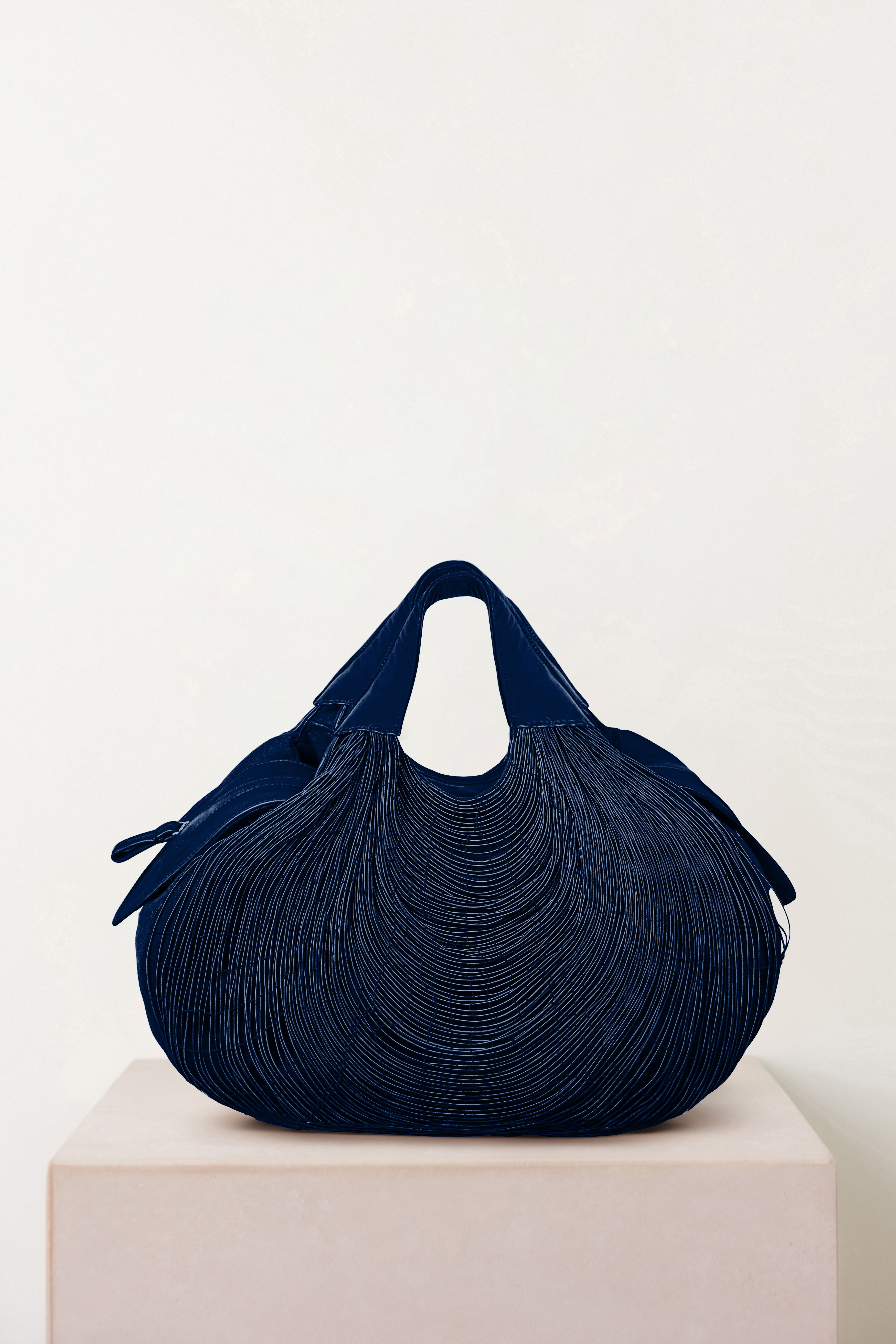 Weekend Doc - Deep Blue
