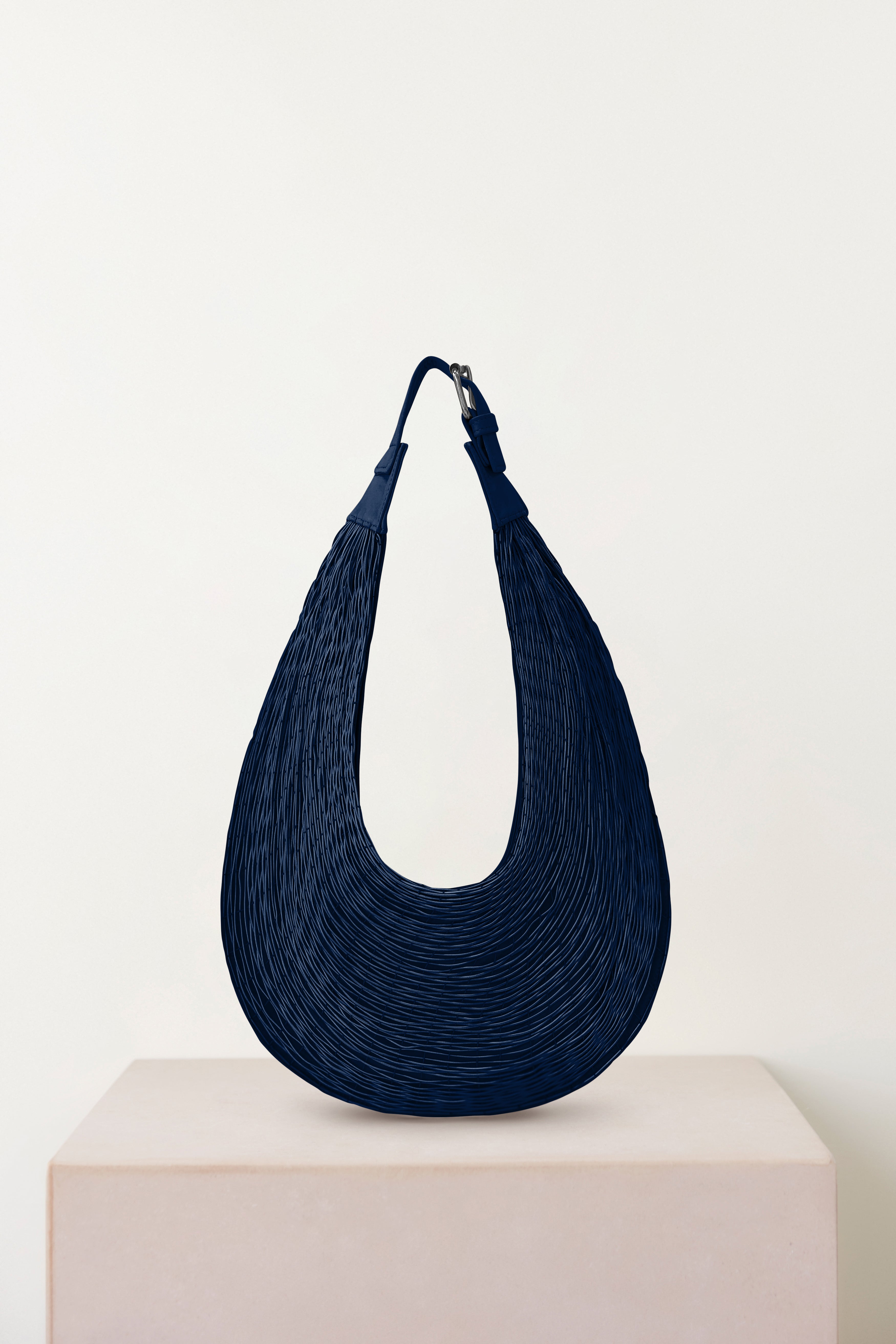 Bivalda Shoulder bag (Medium size)  Deep Blue