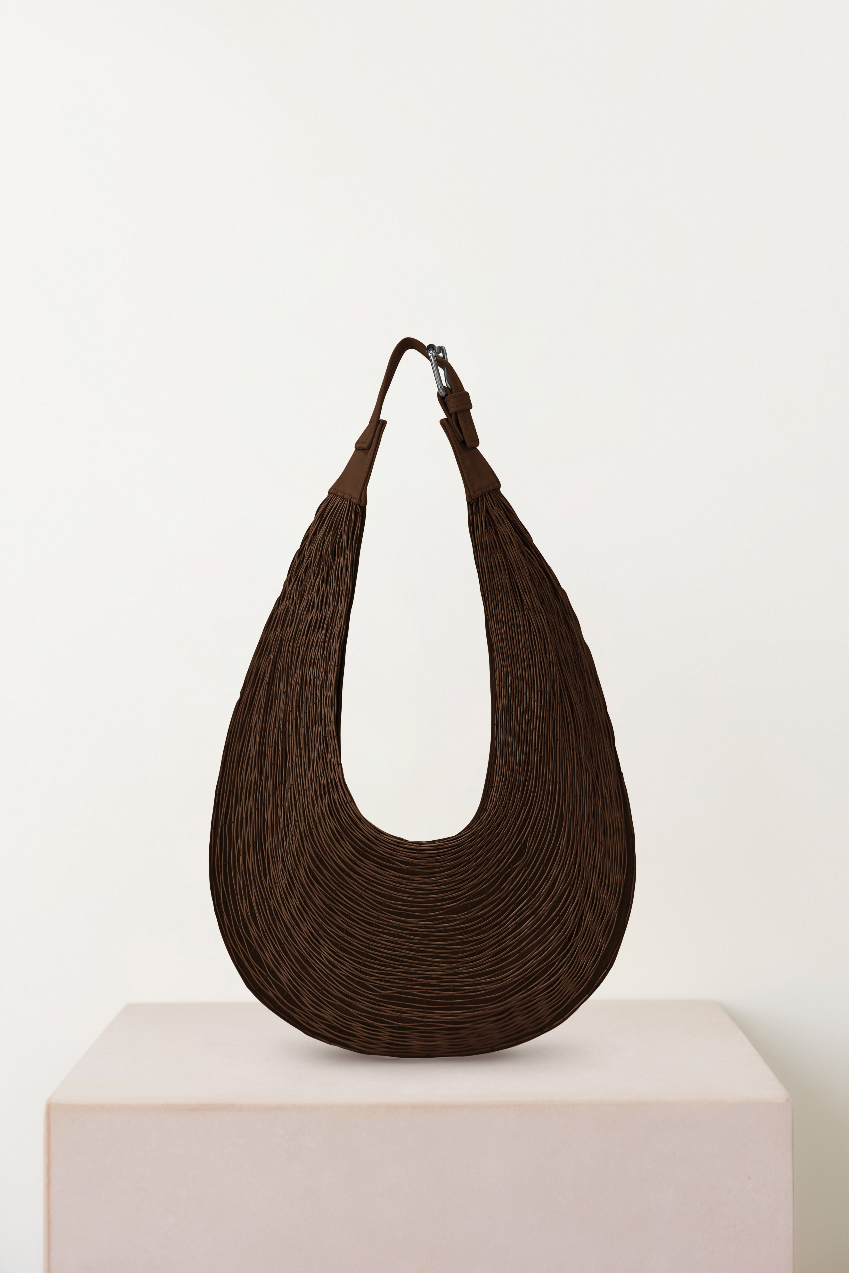 Bivalda Shoulder bag (Medium size)  Dark Chocolate