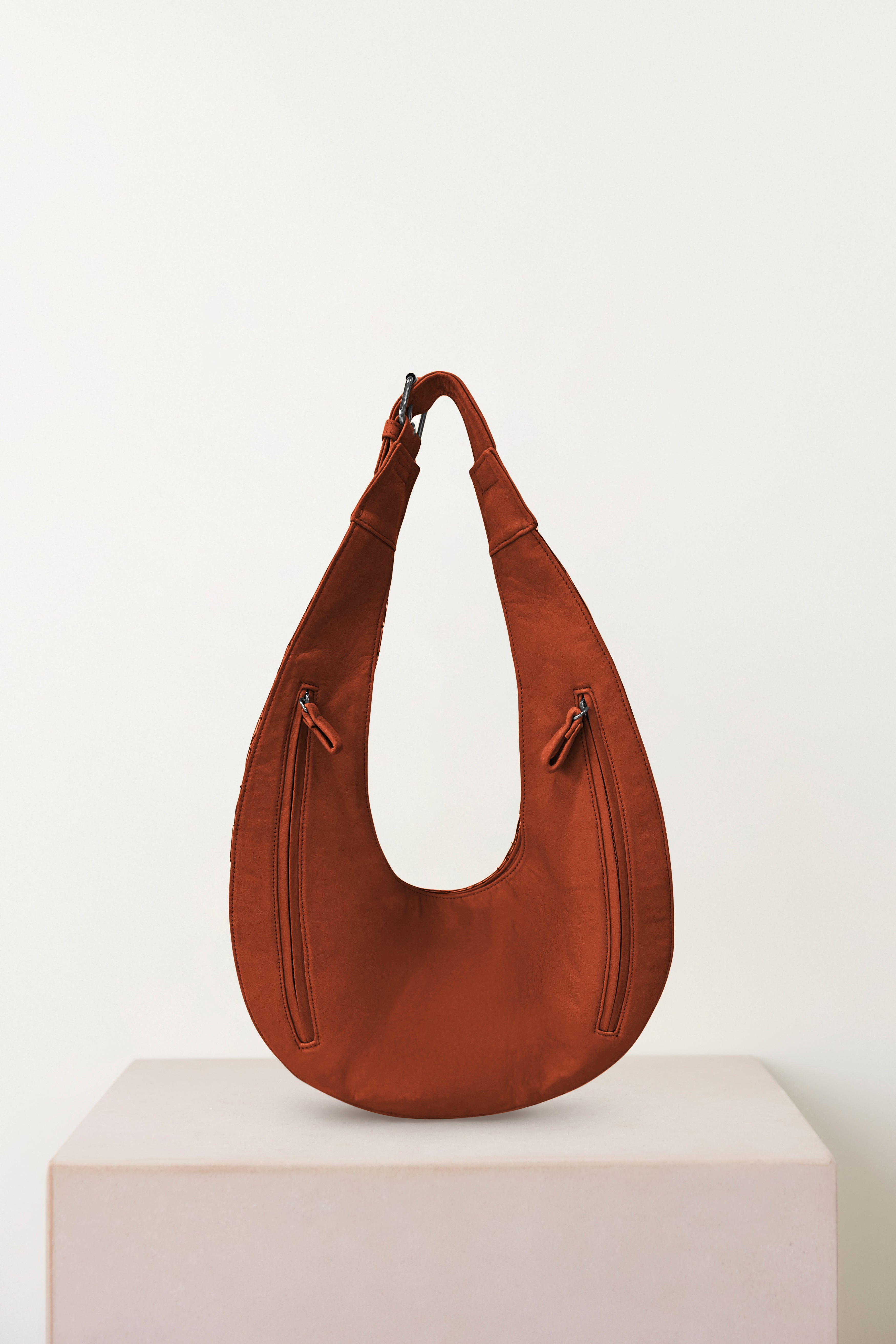 Bivalda Shoulder bag ( medium size)  Dark Pumpkin.