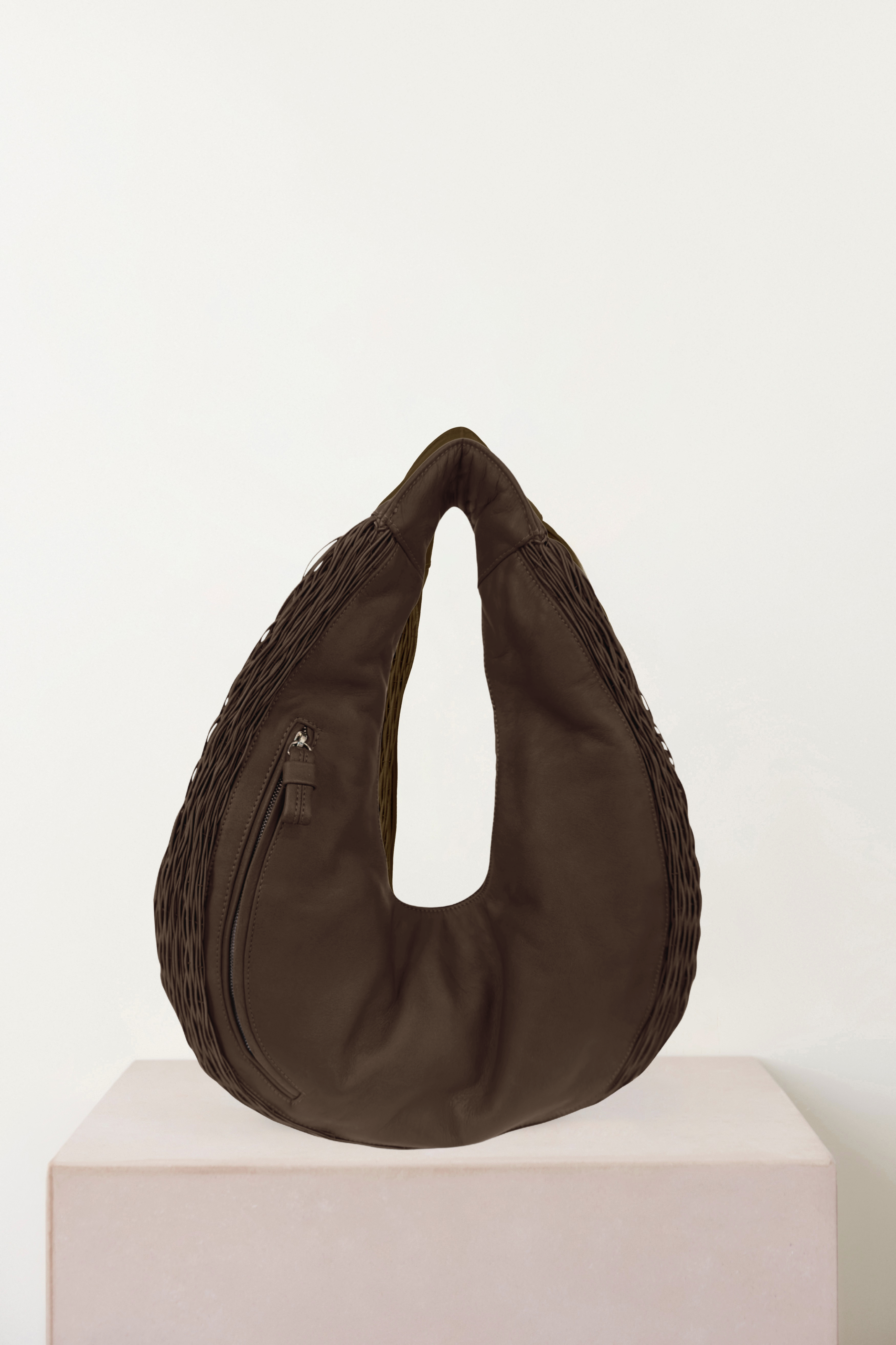 Bivalda Shoulder Petit Marrone S/S26