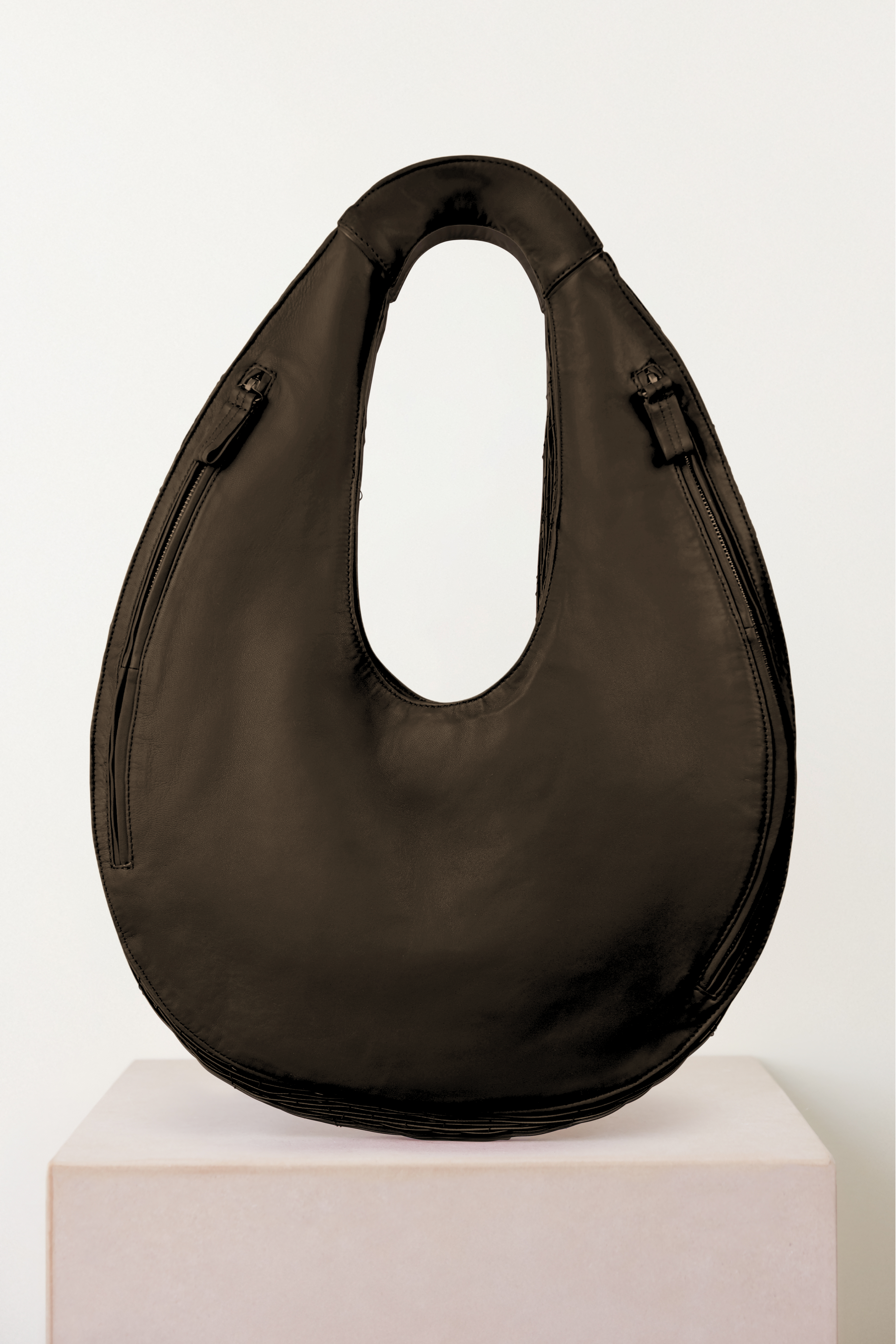 Bivalda Shoulder Marrone S/S26