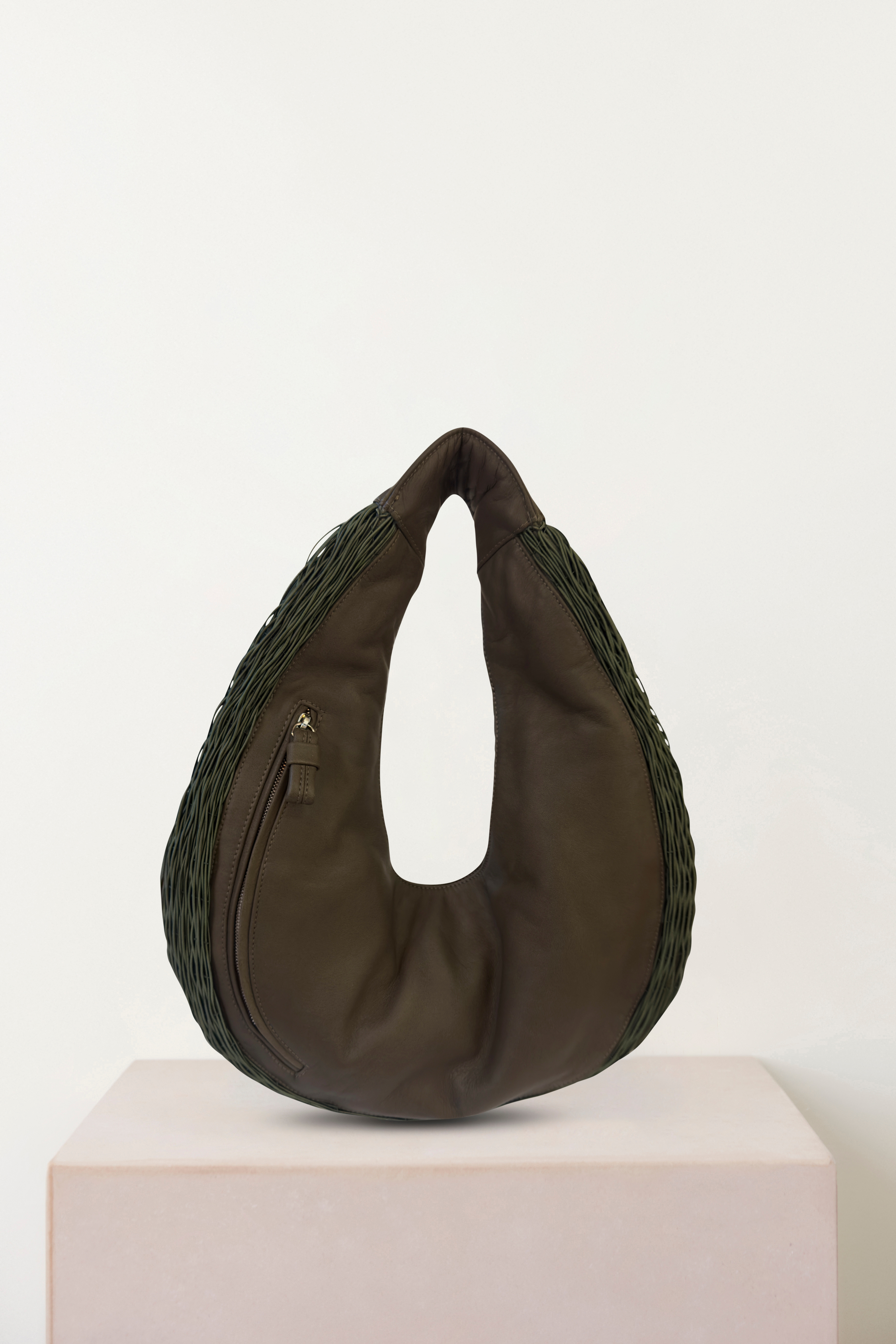 Bivalda Shoulder Petit Olive S/S26