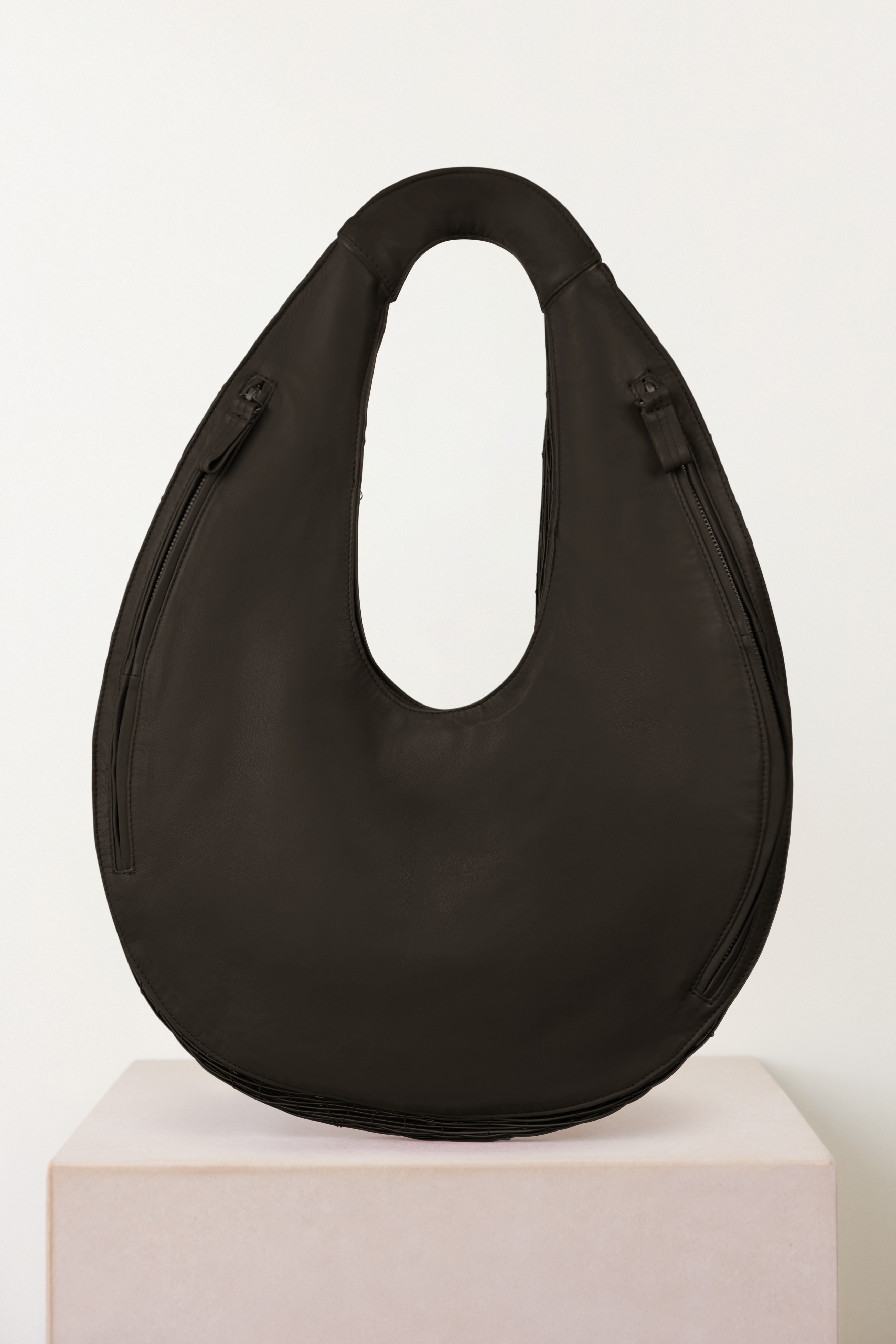 Bivalda Shoulder Olive S/S26