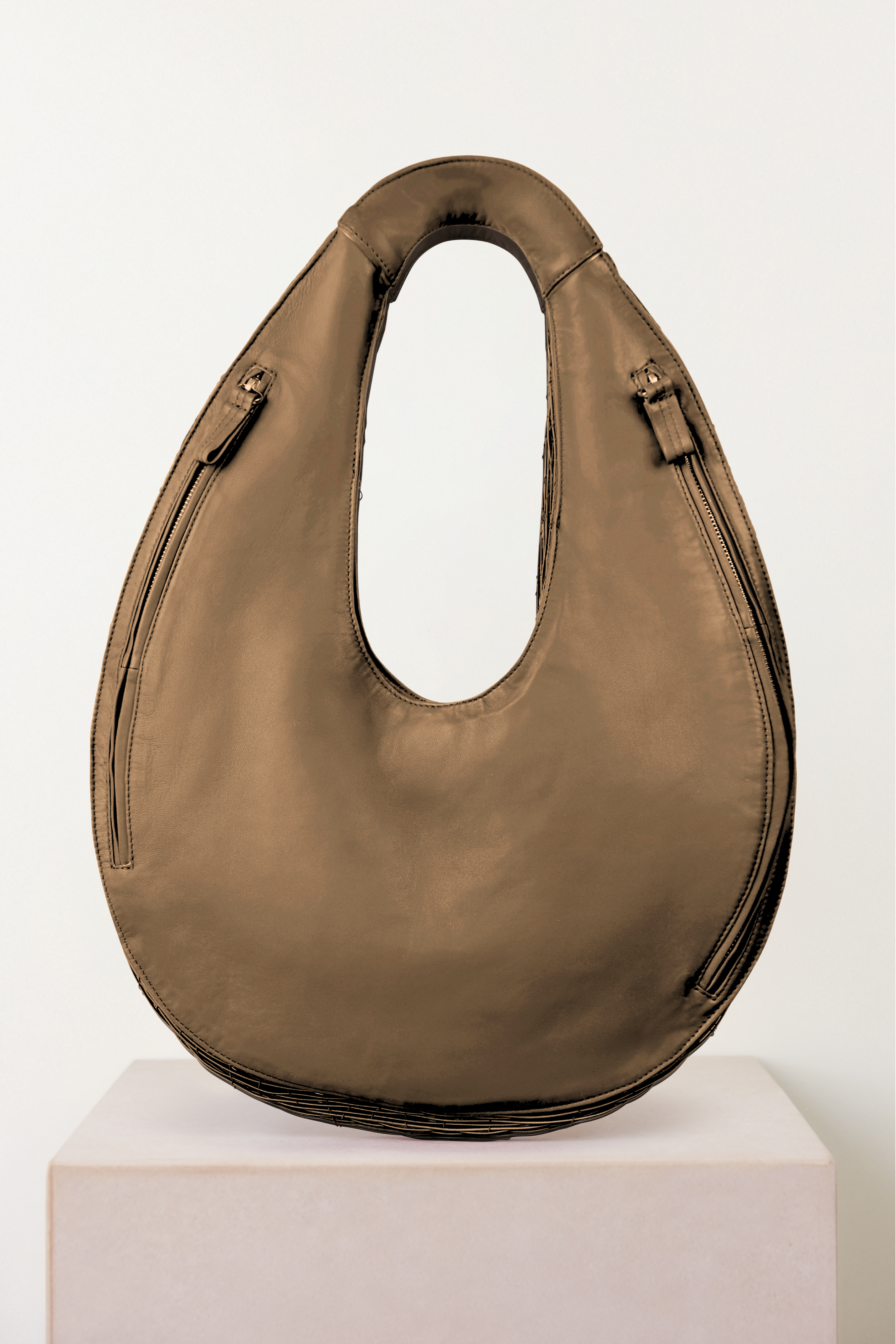 Bivalda Shoulder Sesamo S/S26